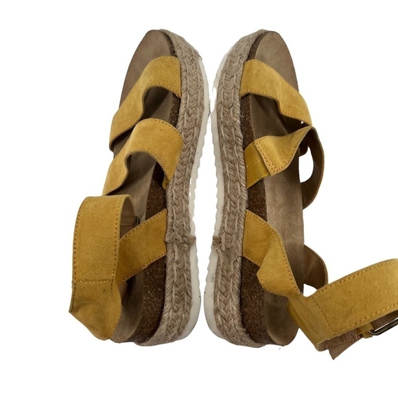 Universal Thread Mustard Suede Platform Espadrille Sandals Size 7 1/2 Women’s - Picture 5 of 8